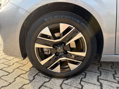 Peugeot 208 PureTech 100 Stop&Start 5 porte Allure (7)