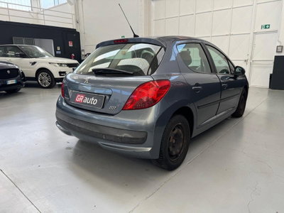 Peugeot 207 HDi 70CV 5p. XS (7)