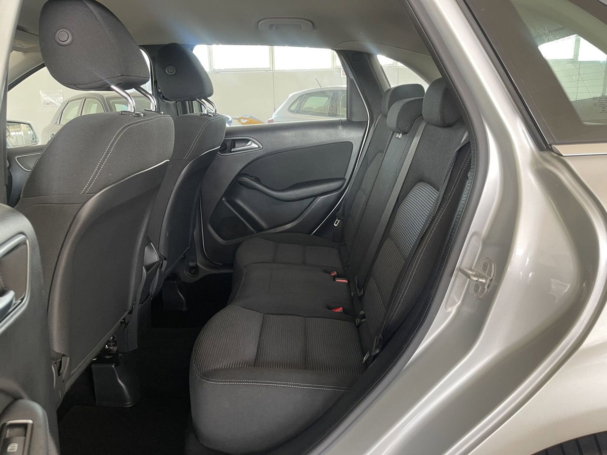 Mercedes-Benz Classe B 160 d Executive (11)