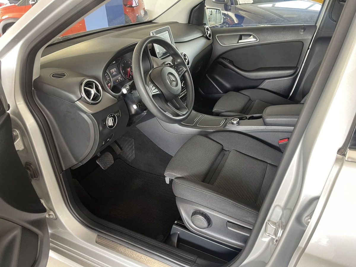Mercedes-Benz Classe B 160 d Executive (5)