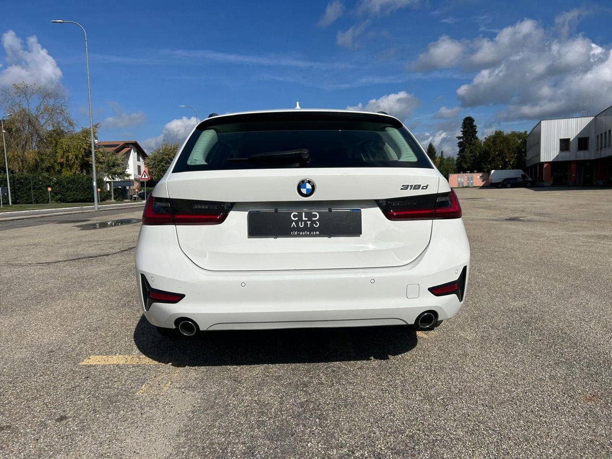 BMW Serie 3 Touring 318d 48V  Business Advantage (3)