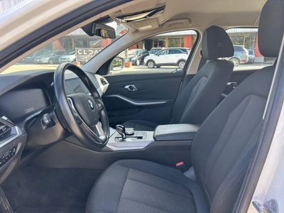 BMW Serie 3 Touring 318d 48V  Business Advantage (6)