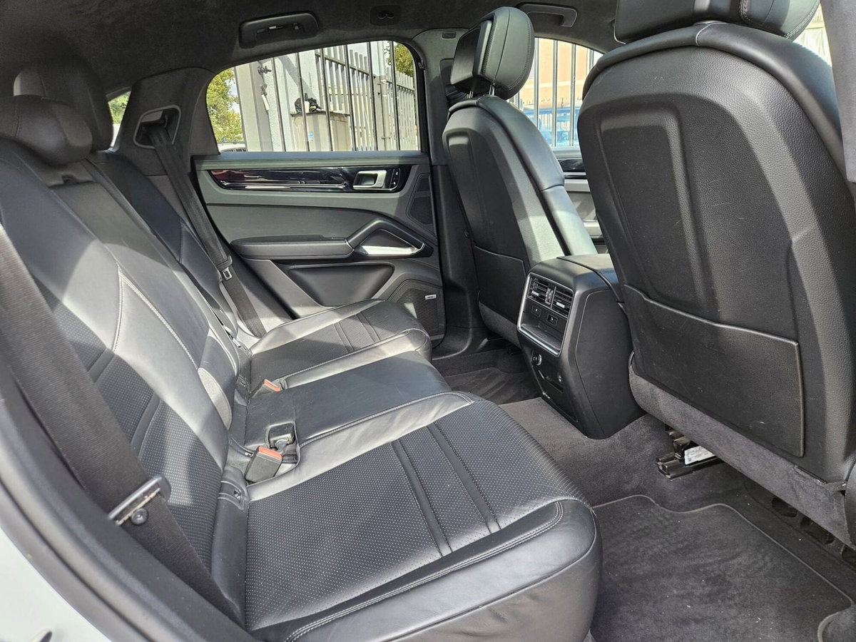 Porsche Cayenne 4.0 V8 Turbo (13)