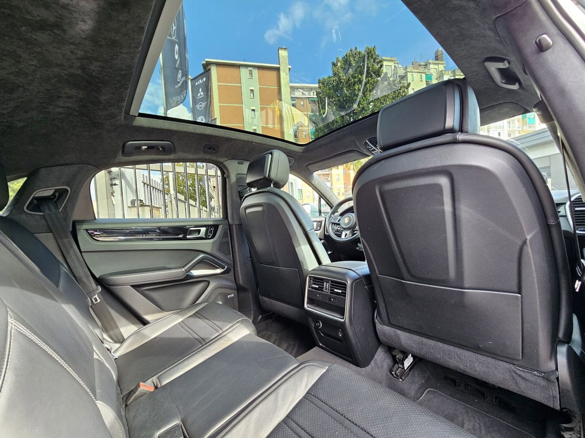 Porsche Cayenne 4.0 V8 Turbo (14)