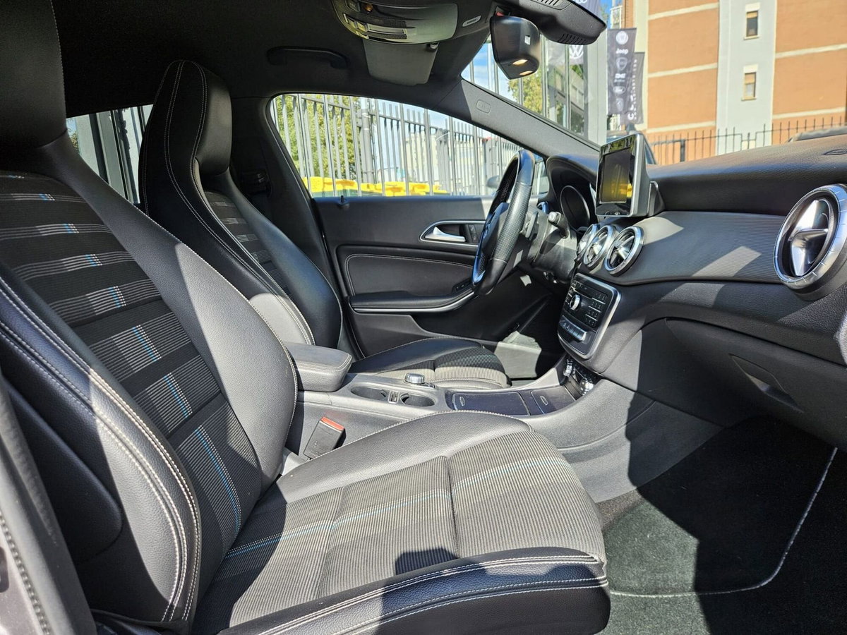 Mercedes-Benz CLA Shooting Brake 200 d Premium (10)