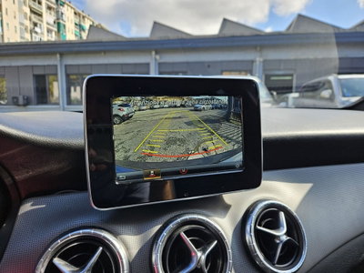 Mercedes-Benz CLA Shooting Brake 200 d Premium (14)
