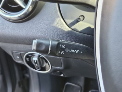 Mercedes-Benz CLA Shooting Brake 200 d Premium (15)