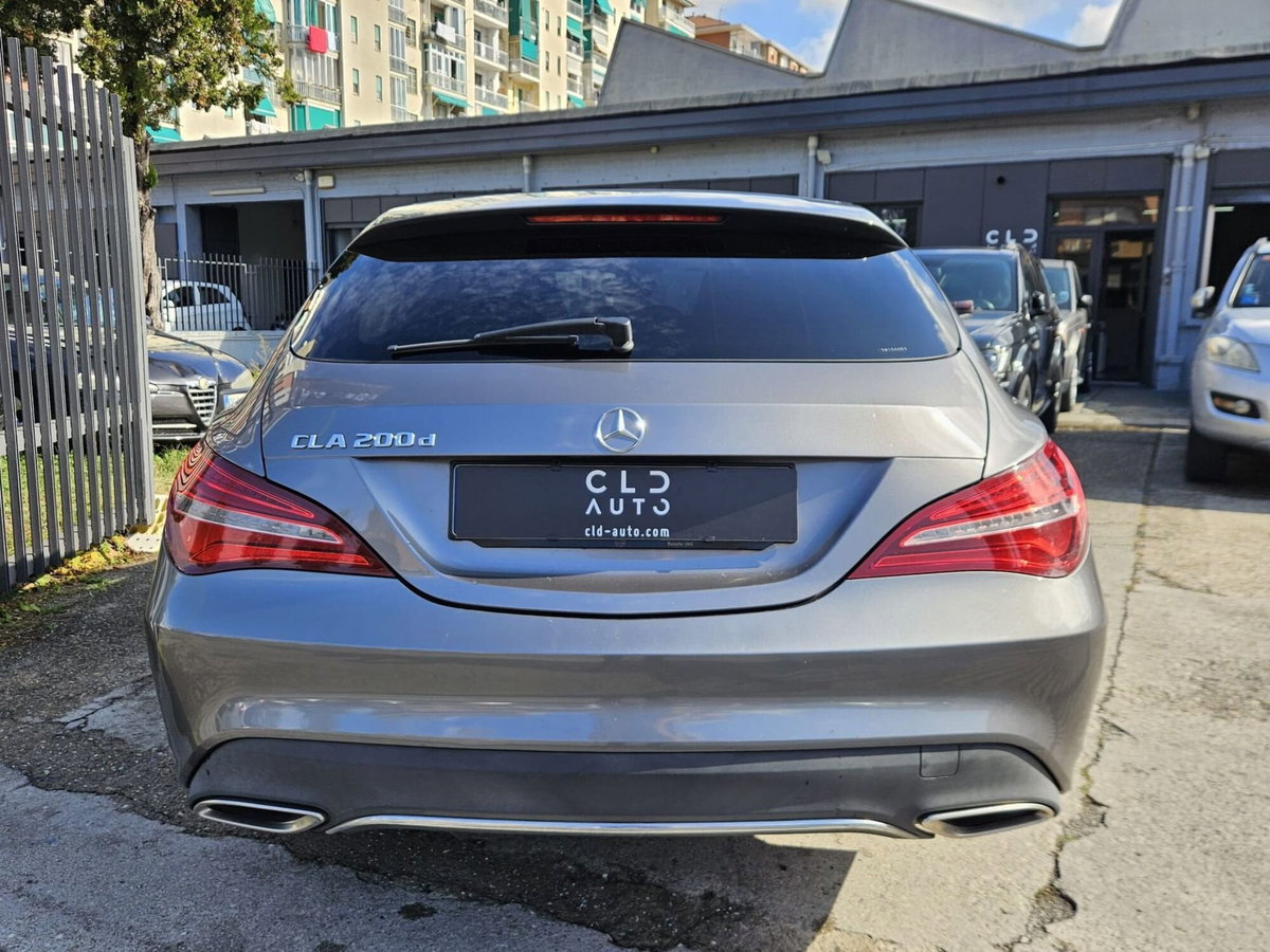 Mercedes-Benz CLA Shooting Brake 200 d Premium (5)