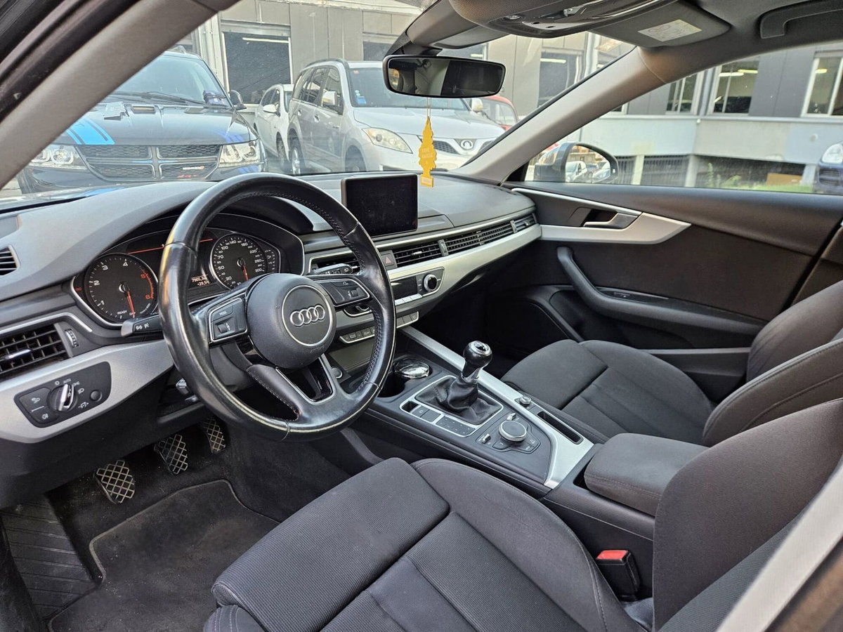 Audi A4 Avant 2.0 TDI 150 CV Business (7)