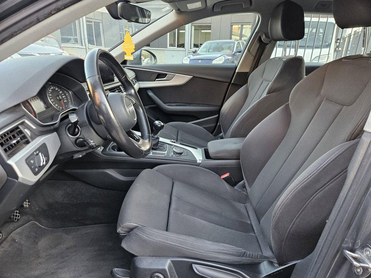 Audi A4 Avant 2.0 TDI 150 CV Business (8)