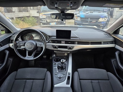 Audi A4 Avant 2.0 TDI 150 CV Business (9)
