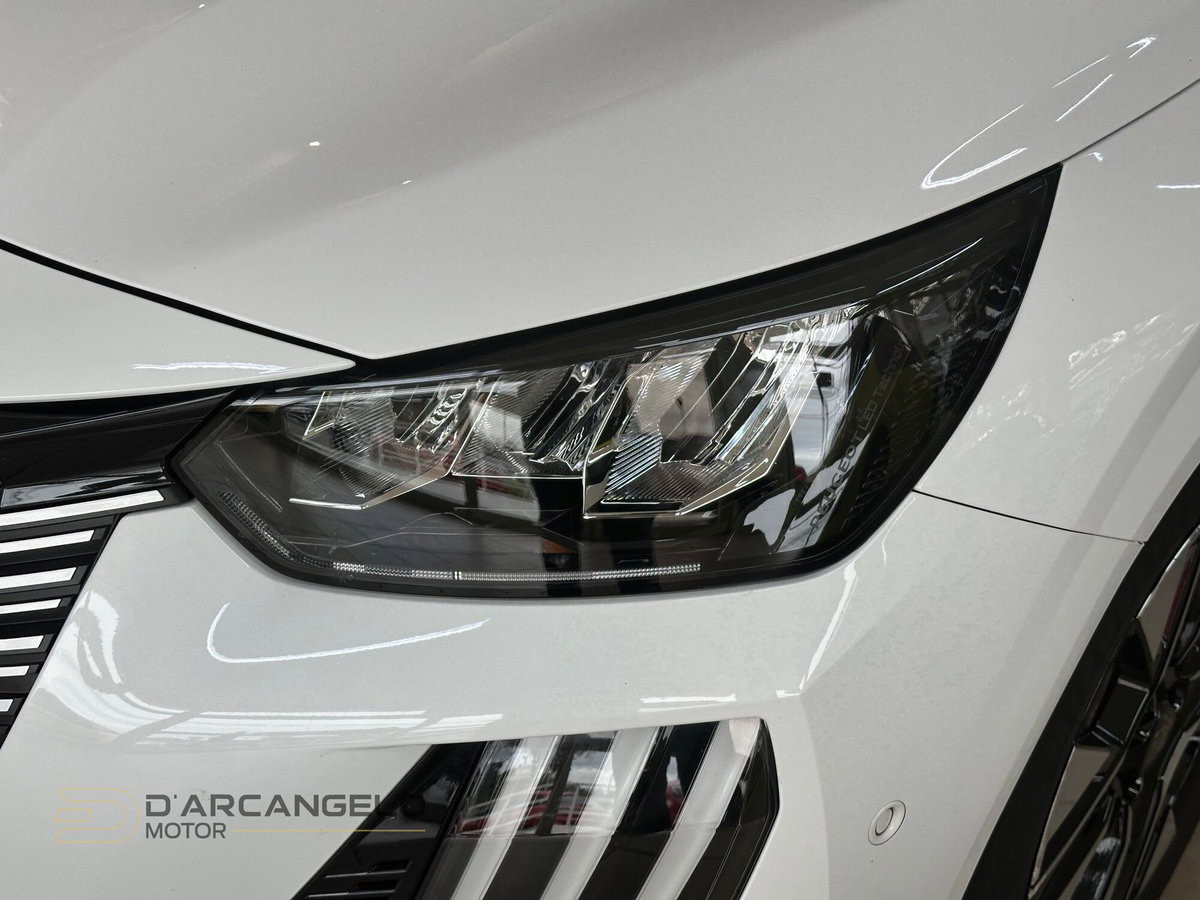 Peugeot 208 PureTech 100 Stop&Start 5 porte Allure (12)