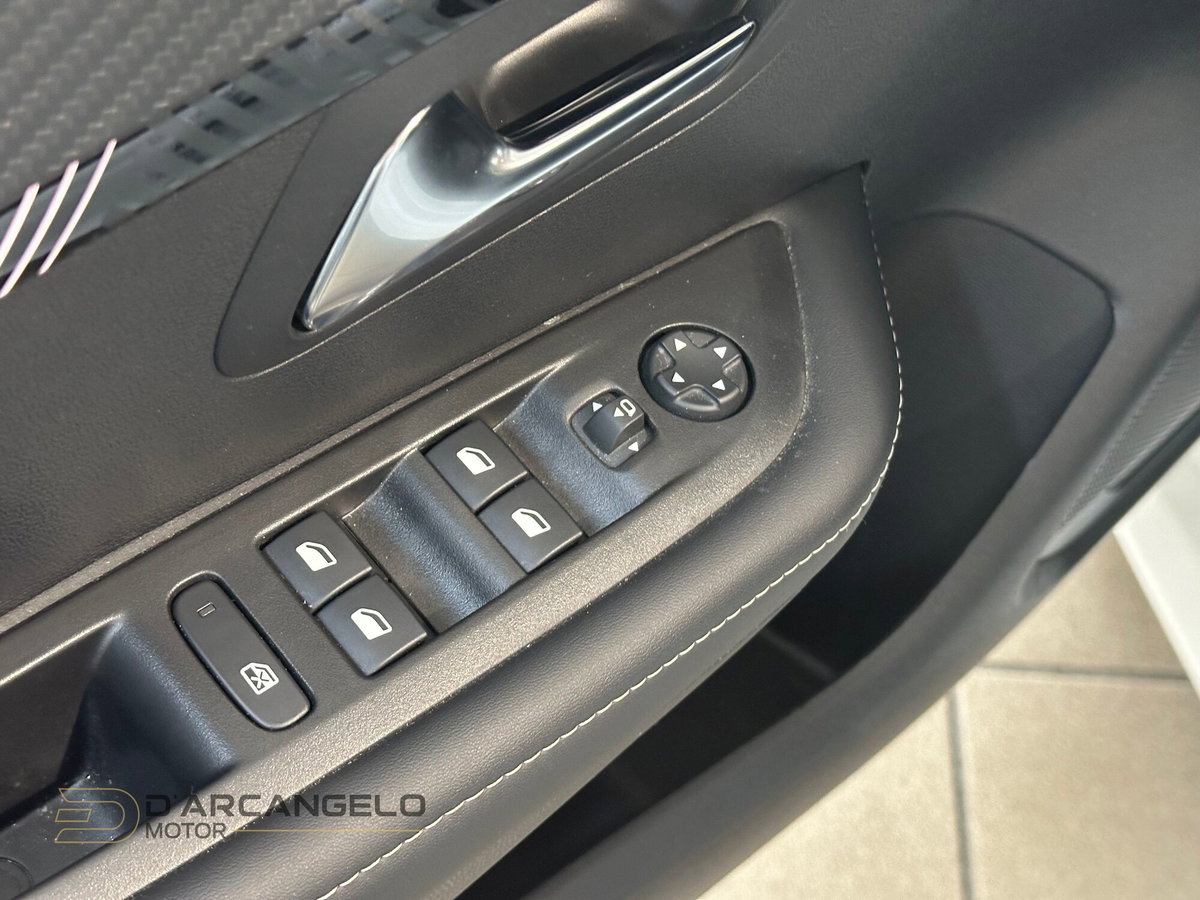 Peugeot 208 PureTech 100 Stop&Start 5 porte Allure (20)