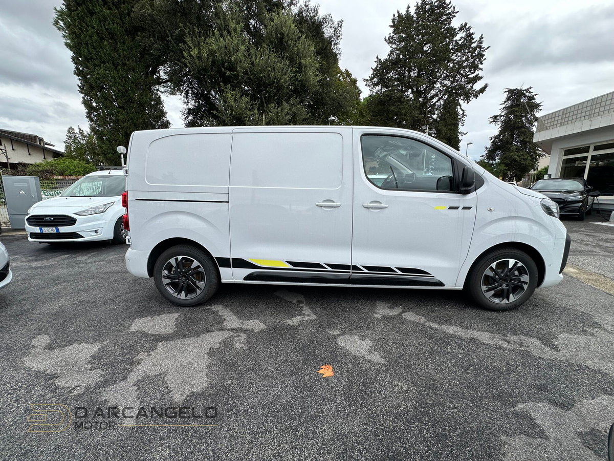 Opel Vivaro Furgone M 2.2 diesel 150cv S&S d.cab fissa Sportive (4)