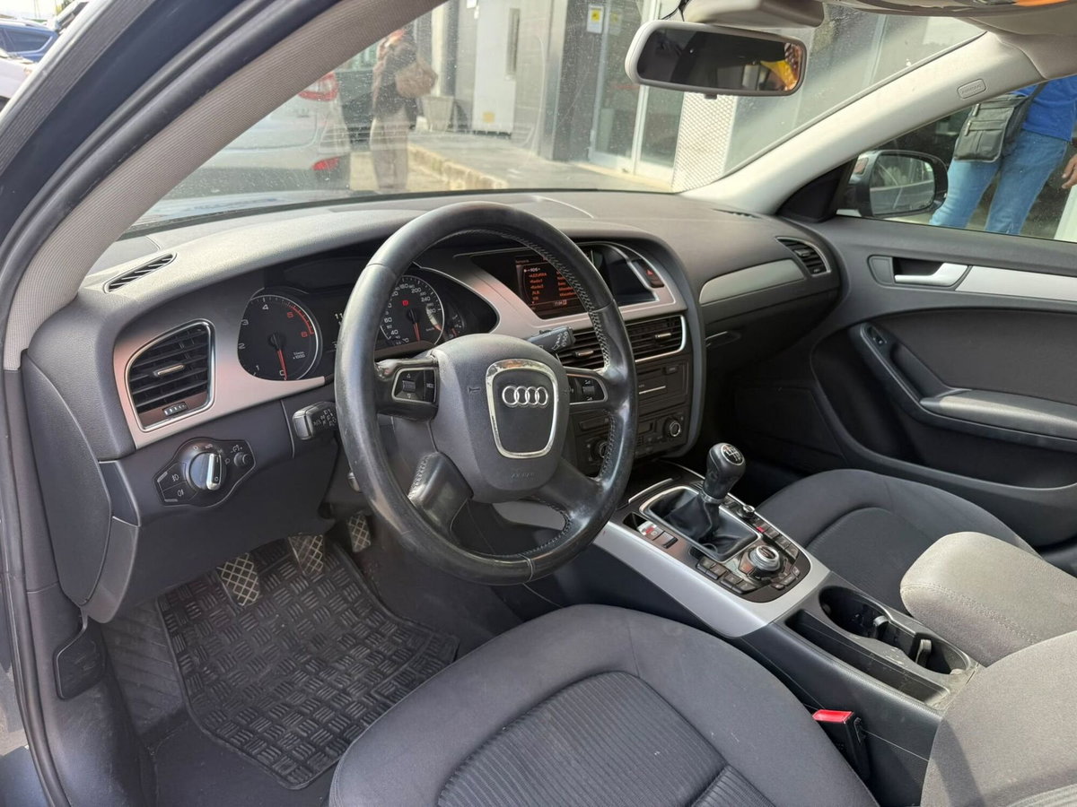 Audi A4 Avant 2.0 TDI 120 CV Advanced (6)