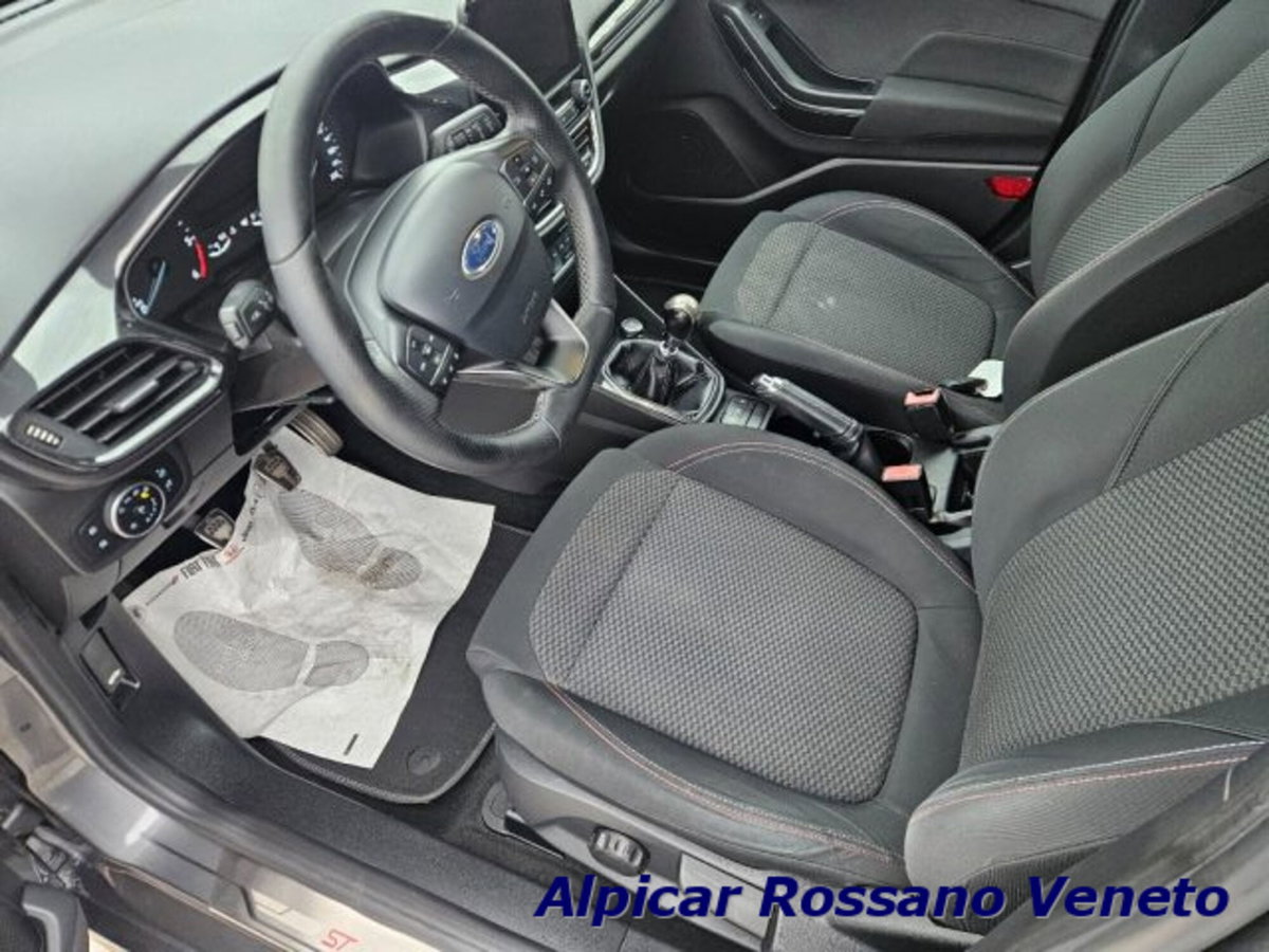 Ford Fiesta 1.5 TDCi 120 CV 5 porte ST-Line (10)