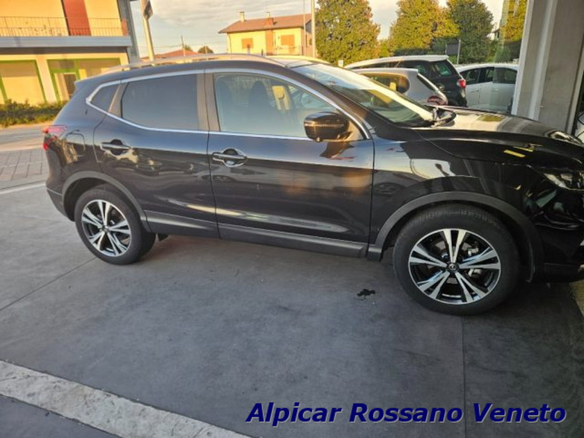 Nissan Qashqai 1.2 DIG-T N-Connecta (5)