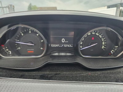 Peugeot 2008 e-HDi 92 CV Stop&Start robotizzato Allure (16)
