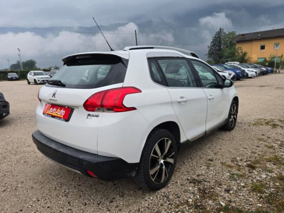 Peugeot 2008 e-HDi 92 CV Stop&Start robotizzato Allure (5)