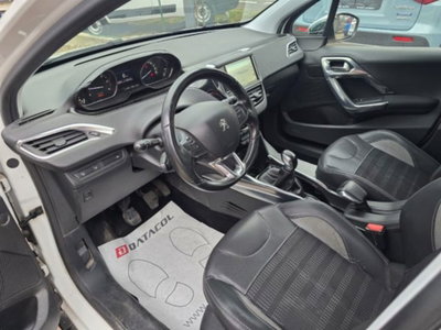 Peugeot 2008 e-HDi 92 CV Stop&Start robotizzato Allure (7)