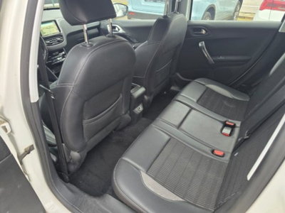 Peugeot 2008 e-HDi 92 CV Stop&Start robotizzato Allure (8)