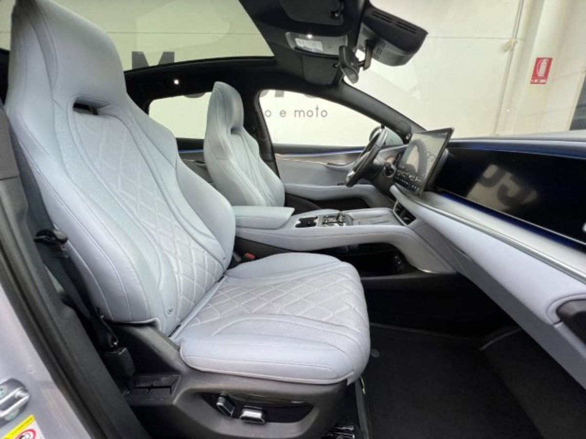Byd Sealion 7 91,3 kWh Excellence awd (14)