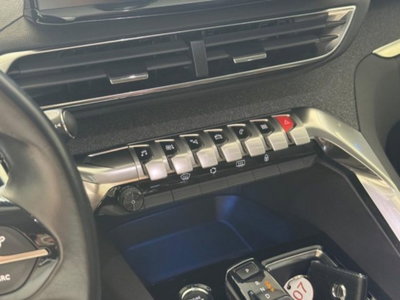 Peugeot 3008 BlueHDi 130 S&S EAT8 Allure Pack (15)