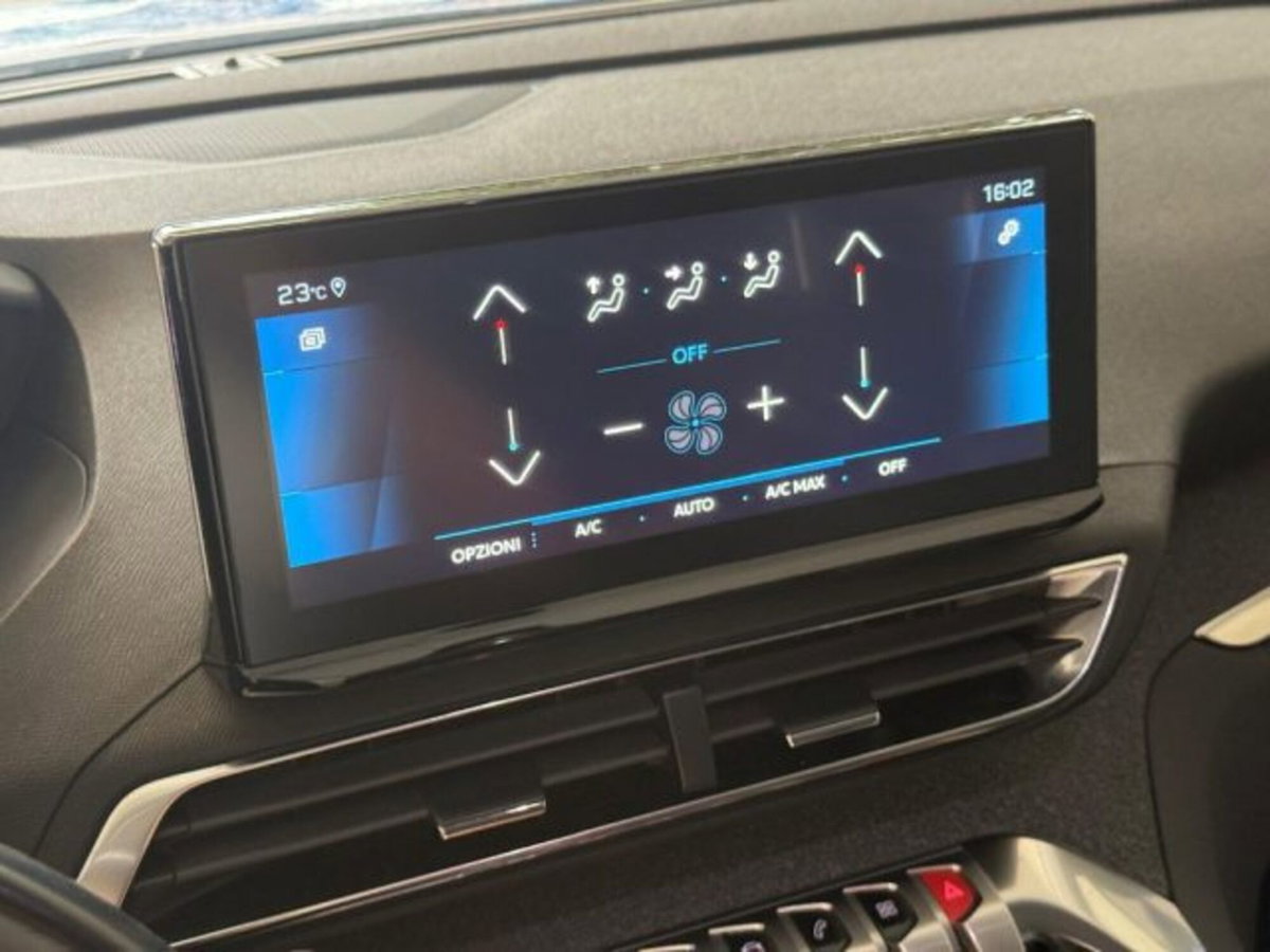 Peugeot 3008 BlueHDi 130 S&S EAT8 Allure Pack (17)