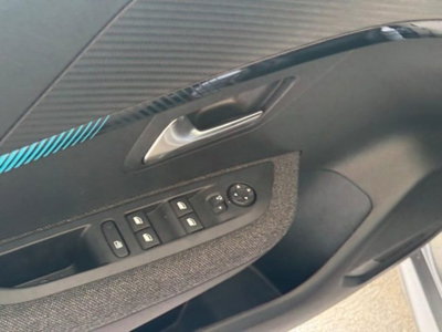 Peugeot 208 BlueHDi 100 Stop&Start 5 porte Active Pack (8)