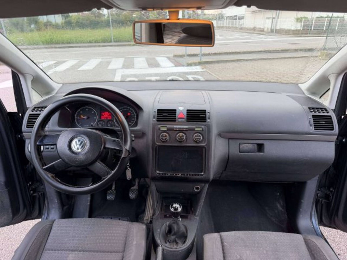 Volkswagen Touran TDI DPF Trendline (12)