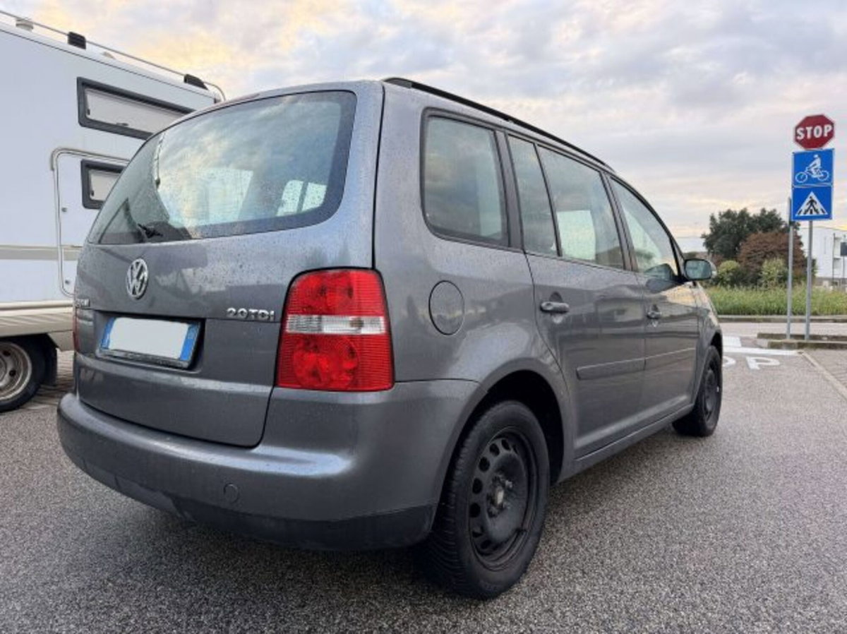 Volkswagen Touran TDI DPF Trendline (7)