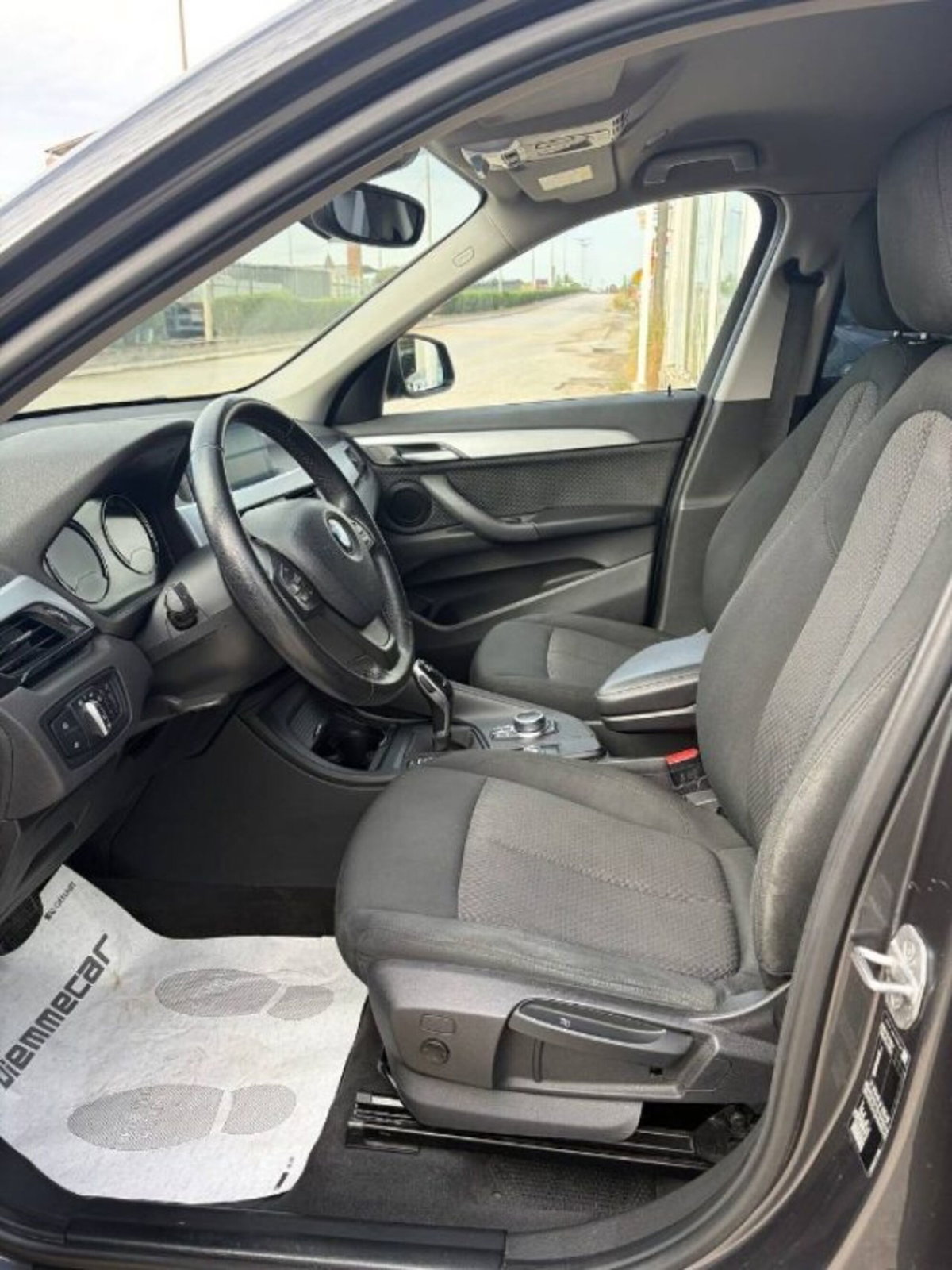 BMW X1 sDrive18d Sport (12)