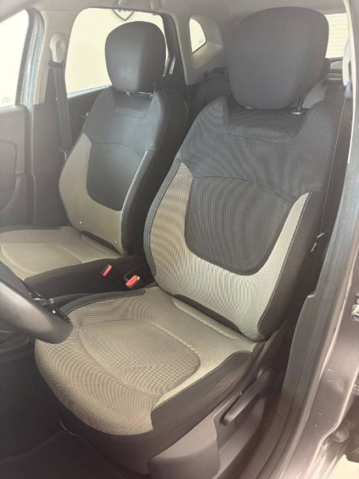 Renault Captur 1.5 dCi 8V 90 CV Start&Stop Energy R-Link (10)