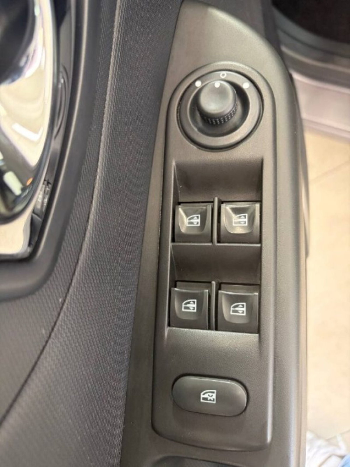 Renault Captur 1.5 dCi 8V 90 CV Start&Stop Energy R-Link (15)