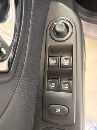 Renault Captur 1.5 dCi 8V 90 CV Start&Stop Energy R-Link (15)