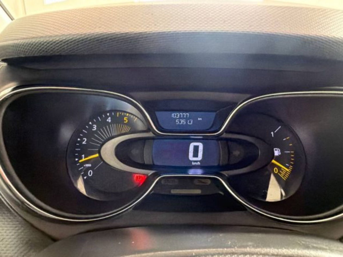 Renault Captur 1.5 dCi 8V 90 CV Start&Stop Energy R-Link (17)