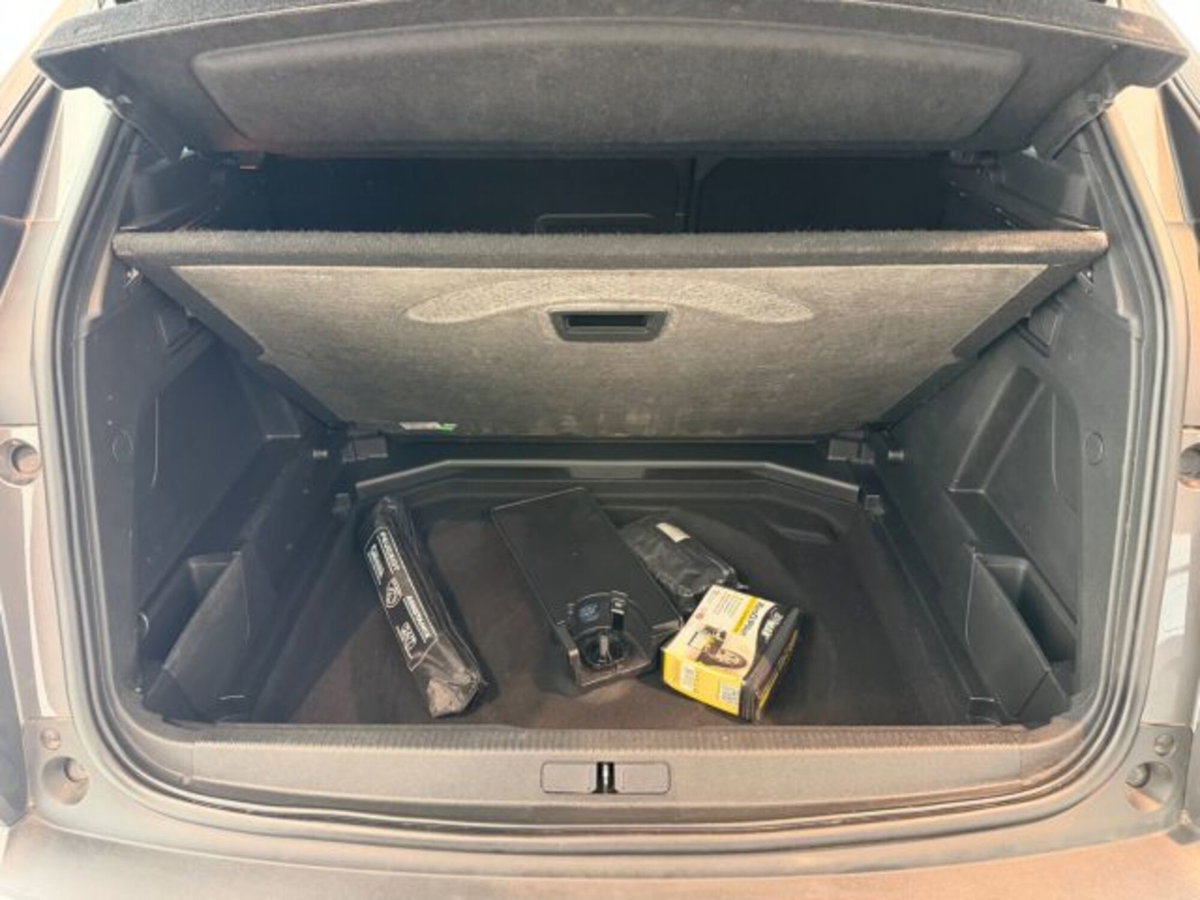 Peugeot 3008 BlueHDi 130 S&S EAT8 Allure Pack (10)