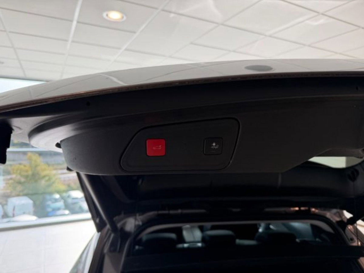 Peugeot 3008 BlueHDi 130 S&S EAT8 Allure Pack (12)