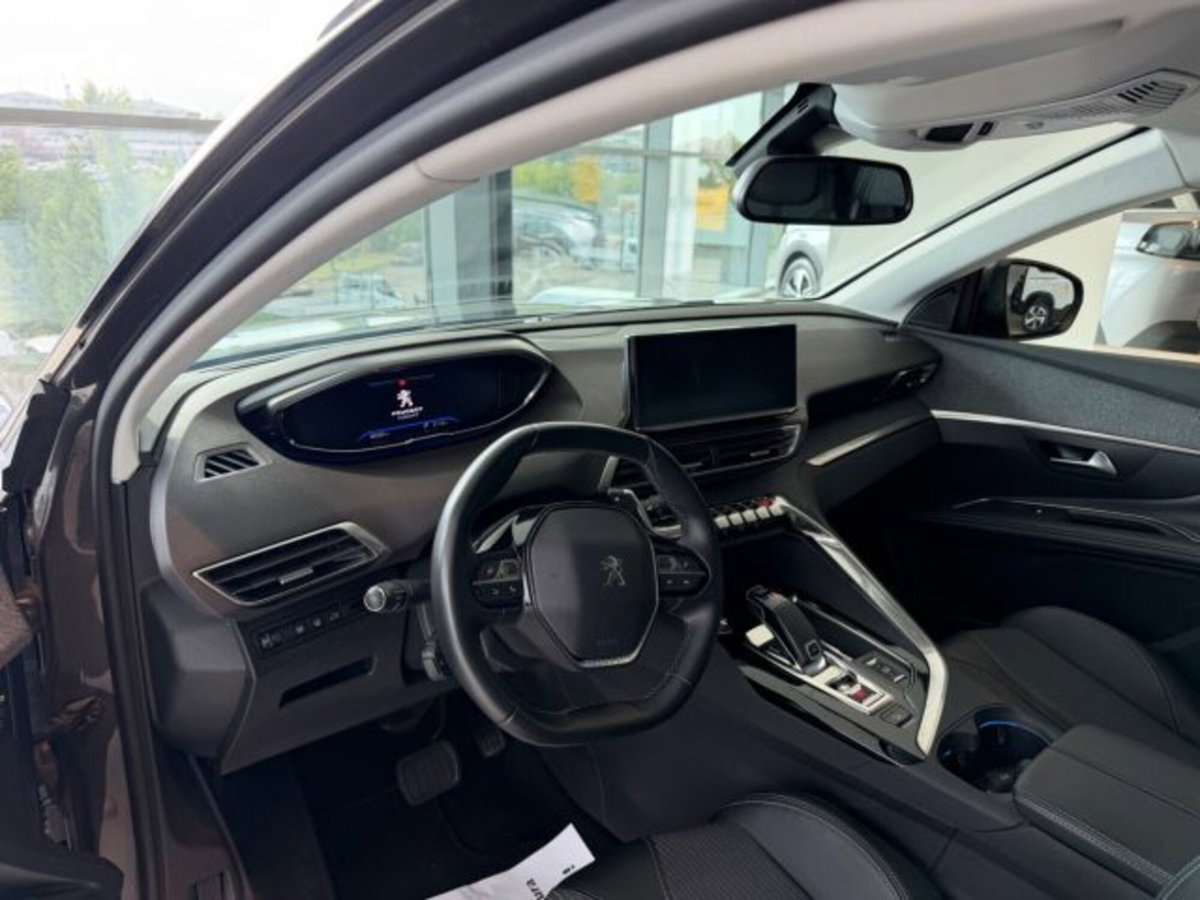 Peugeot 3008 BlueHDi 130 S&S EAT8 Allure Pack (6)
