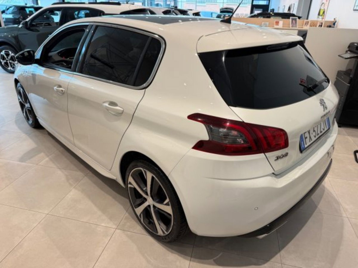 Peugeot 308 BlueHDi 130 S&S EAT8 GT Line (3)