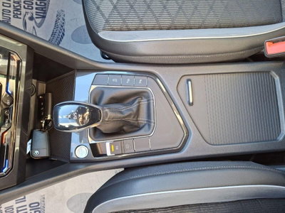 Volkswagen Tiguan 2.0 tdi R-Line 150cv dsg (12)