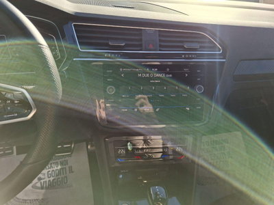 Volkswagen Tiguan 2.0 tdi R-Line 150cv dsg (13)