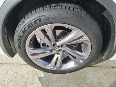 Volkswagen Tiguan 2.0 tdi R-Line 150cv dsg (6)