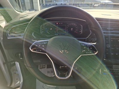 Volkswagen Tiguan 2.0 tdi R-Line 150cv dsg (8)