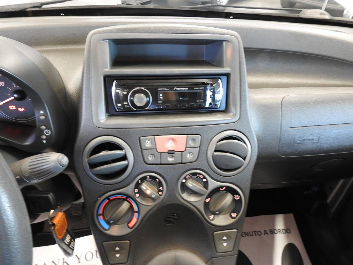 Fiat Panda 1.2 Dynamic Euro 5 (14)