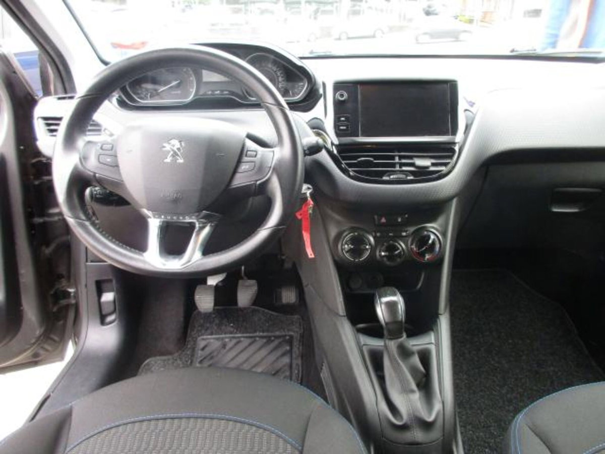 Peugeot 208 75 5 porte Active (12)