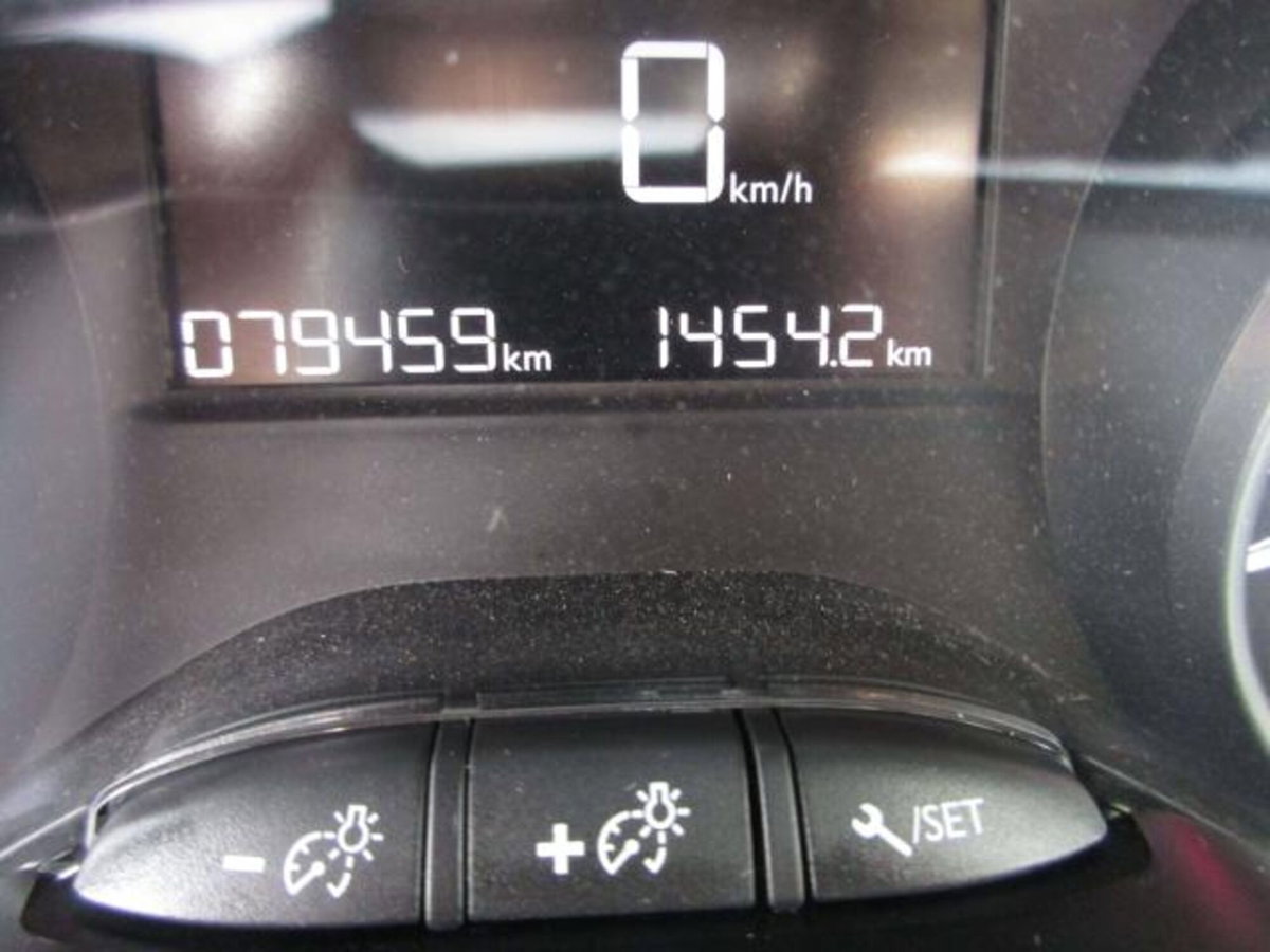 Peugeot 208 75 5 porte Active (15)