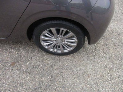 Peugeot 208 75 5 porte Active (8)