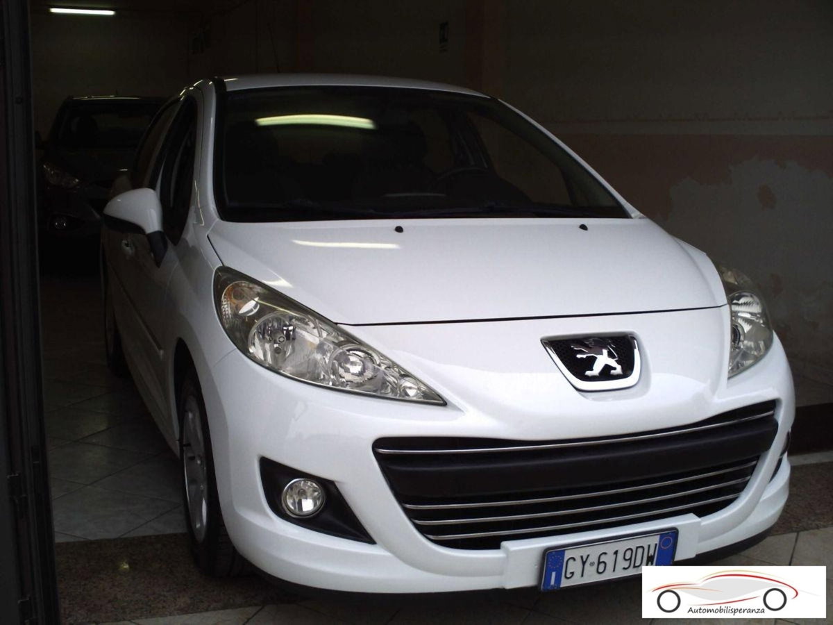 Peugeot 207 HDi 70CV 5p. Sweet Years