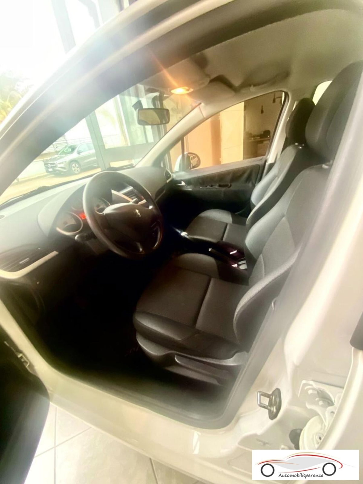 Peugeot 207 HDi 70CV 5p. Sweet Years (11)